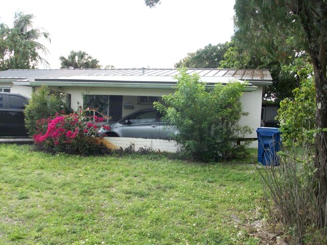 6210 NW 14th Place, Sunrise, FL 33313