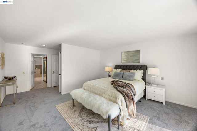 817 Redwood Dr, Danville, CA 94506