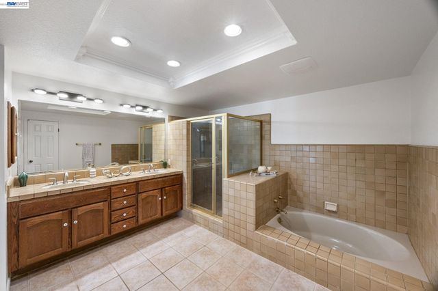 817 Redwood Dr, Danville, CA 94506
