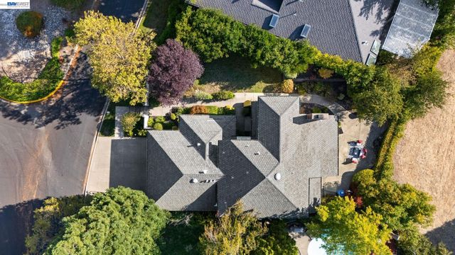 817 Redwood Dr, Danville, CA 94506