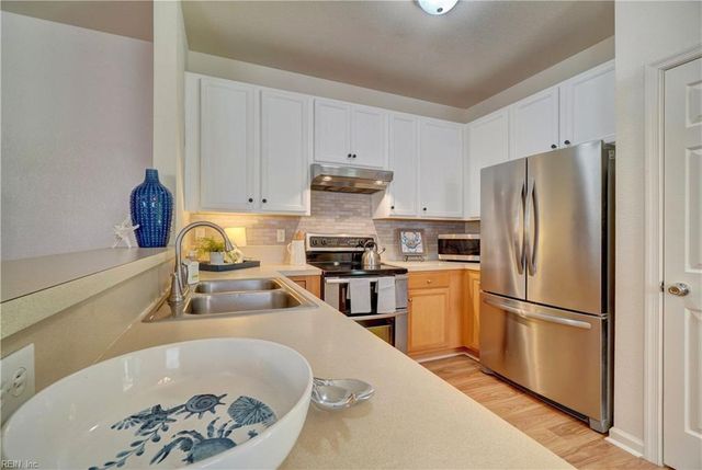 320 Garcia DR, Virginia Beach, VA 23454