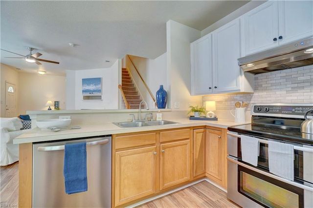 320 Garcia DR, Virginia Beach, VA 23454