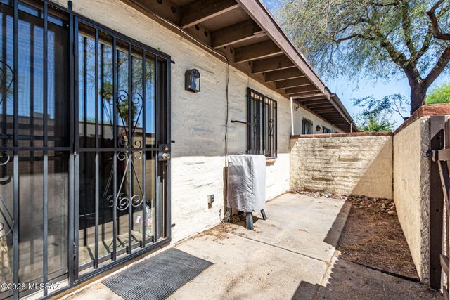 4169 N Via Villas, Tucson, AZ 85719
