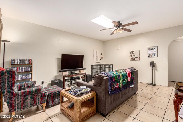 4169 N Via Villas, Tucson, AZ 85719