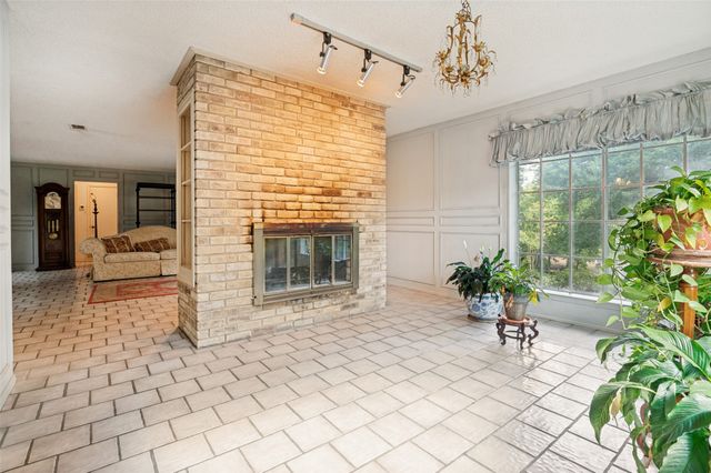 406 Dula Circle, Duncanville, TX 75116
