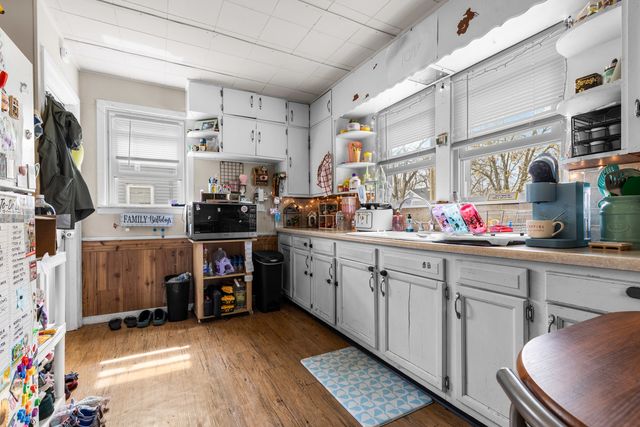 2922 Collins Street, Rockford, IL 61109