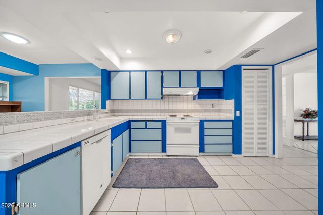 17410 N 125TH Avenue, Sun City West, AZ 85375