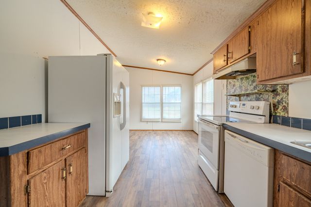 1709 Downing Hollow Rd, Waynesboro, TN 38485