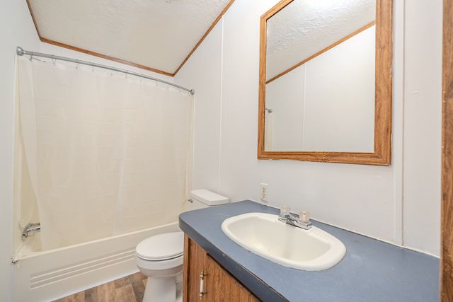 1709 Downing Hollow Rd, Waynesboro, TN 38485