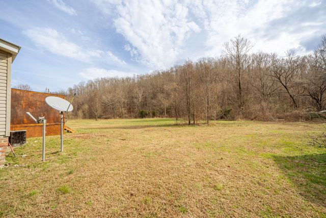 1709 Downing Hollow Rd, Waynesboro, TN 38485
