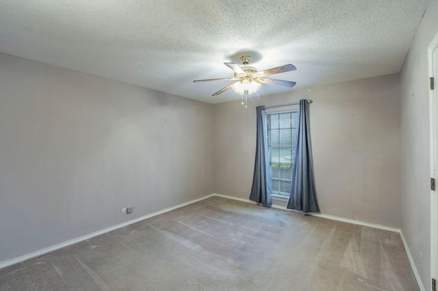 5118 Lake Shore Drive, Waco, TX 76710