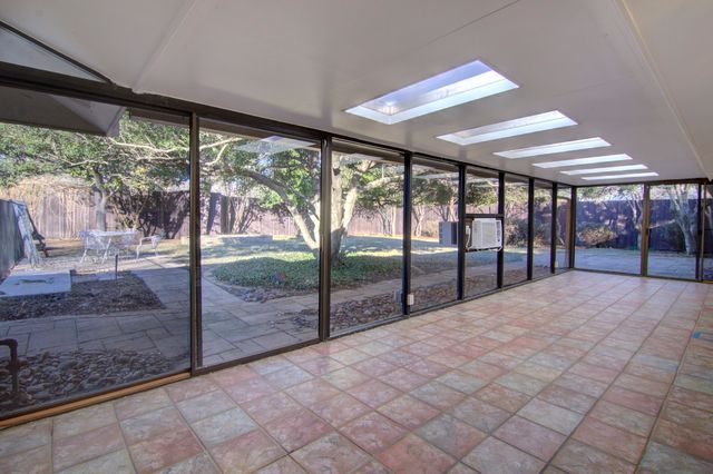 3763 Vinecrest Drive, Dallas, TX 75229