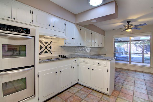 3763 Vinecrest Drive, Dallas, TX 75229