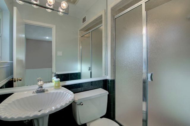 3763 Vinecrest Drive, Dallas, TX 75229