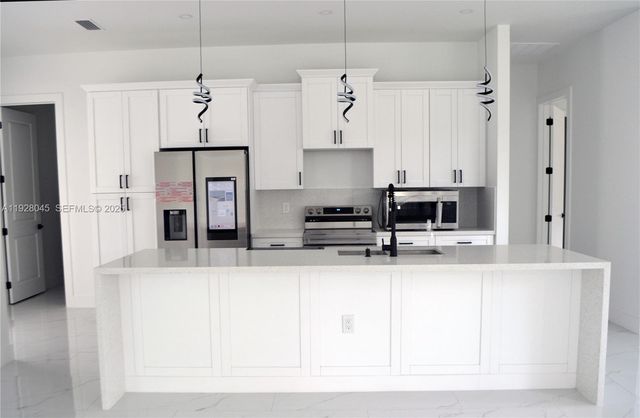 1116 Eight Street, Lehigh Acres, FL 33972