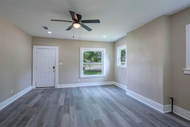 3101 Erie Street, Fort Worth, TX 76112