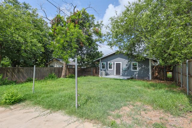 3101 Erie Street, Fort Worth, TX 76112