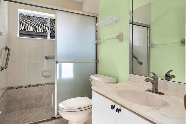 7519 Eagle Point Drive, Delray Beach, FL 33446