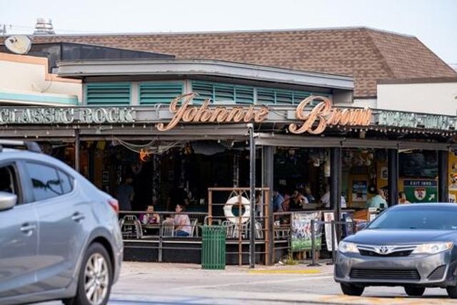 7519 Eagle Point Drive, Delray Beach, FL 33446