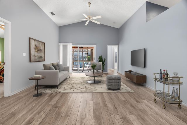 7519 Eagle Point Drive, Delray Beach, FL 33446