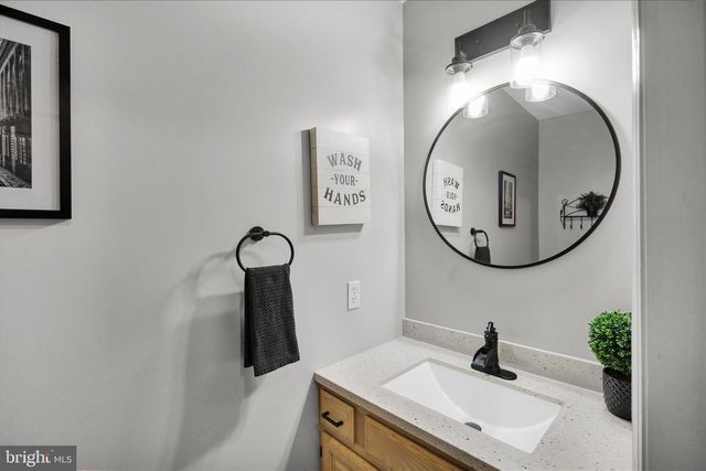 2930 REEDY RD, Sinking Spring, PA 19608