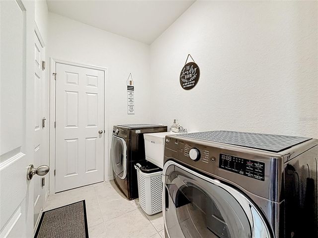 3246 DRYDEN STREET, North Port, FL 34288