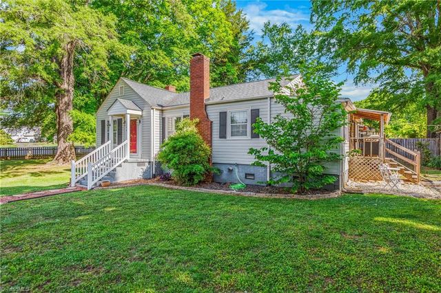 104 Smith Street, Walnut Cove, NC 27052