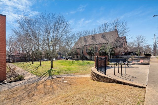 313 Lafayette Street 307, Fayetteville, AR 72701