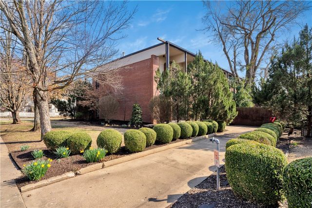 313 Lafayette Street 307, Fayetteville, AR 72701