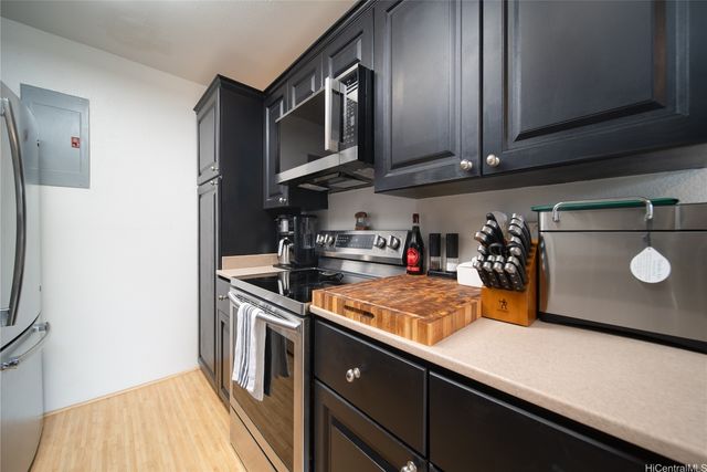 94-1351 Kulewa Loop 17U, Waipahu, HI 96797