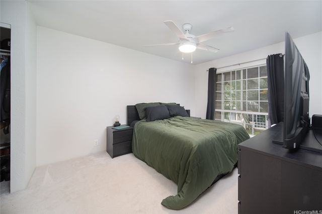 94-1351 Kulewa Loop 17U, Waipahu, HI 96797