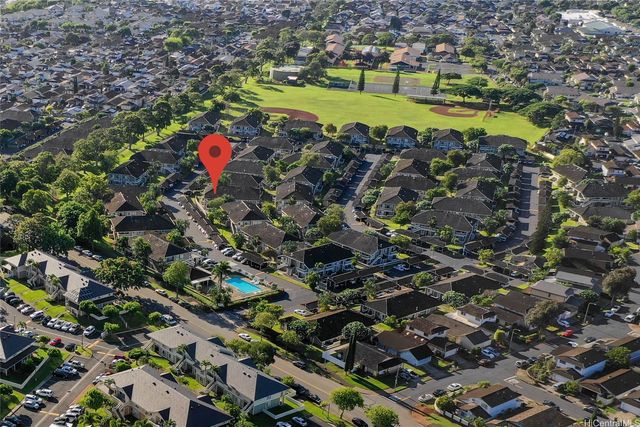 94-1351 Kulewa Loop 17U, Waipahu, HI 96797