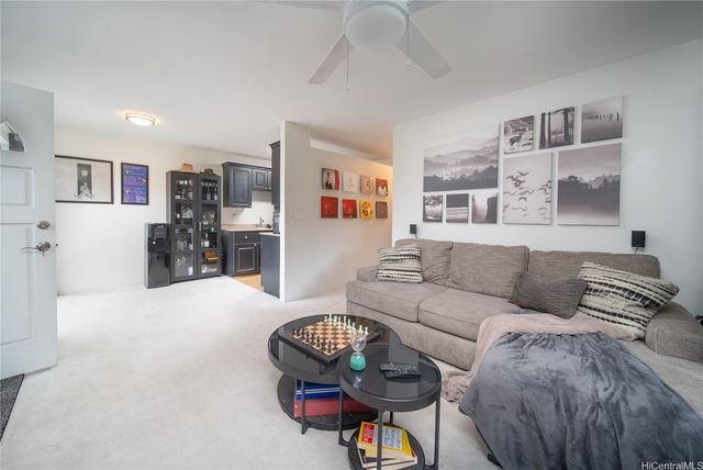 94-1351 Kulewa Loop 17U, Waipahu, HI 96797