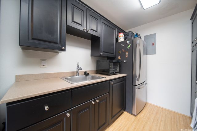 94-1351 Kulewa Loop 17U, Waipahu, HI 96797