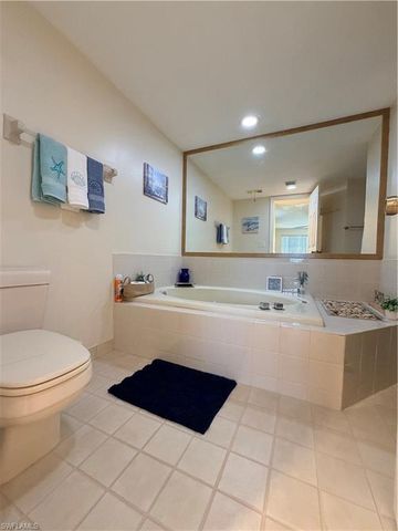 360 Horsecreek DR 106, Naples, FL 34110