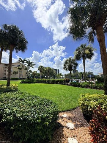 360 Horsecreek DR 106, Naples, FL 34110