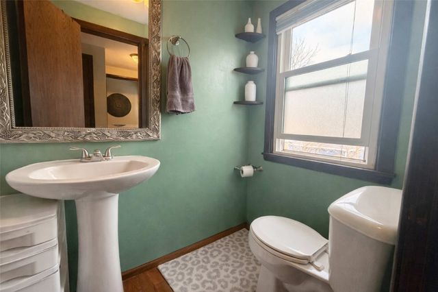 1713 56th Street, Des Moines, IA 50310