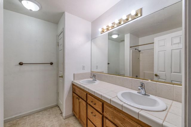 168 Makenna Drive, Madera, CA 93637