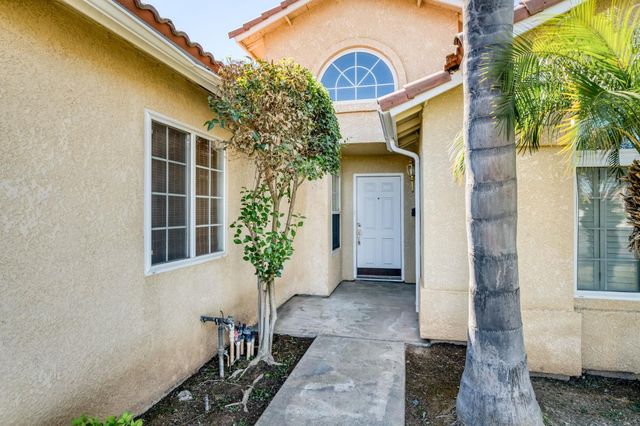 168 Makenna Drive, Madera, CA 93637