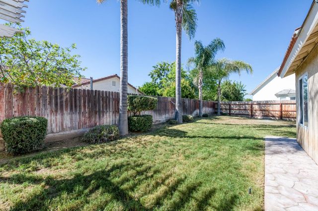 168 Makenna Drive, Madera, CA 93637