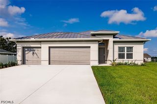 410 Wilmington PKWY, Cape Coral, FL 33993