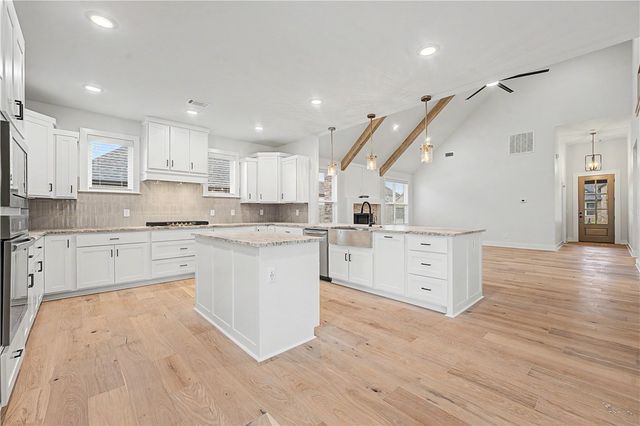 1341 Tiffany, Centerton, AR 72719