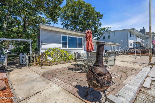 635 Oakwood Drive, Forked River, NJ 08731