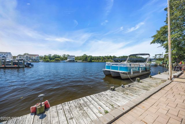 635 Oakwood Drive, Forked River, NJ 08731
