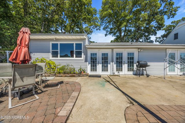 635 Oakwood Drive, Forked River, NJ 08731