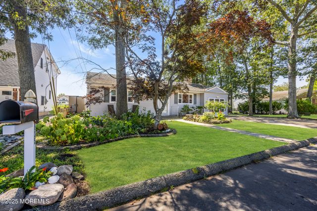 635 Oakwood Drive, Forked River, NJ 08731