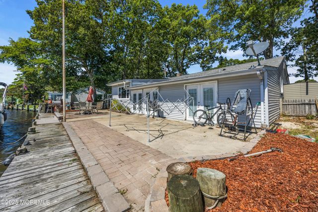 635 Oakwood Drive, Forked River, NJ 08731