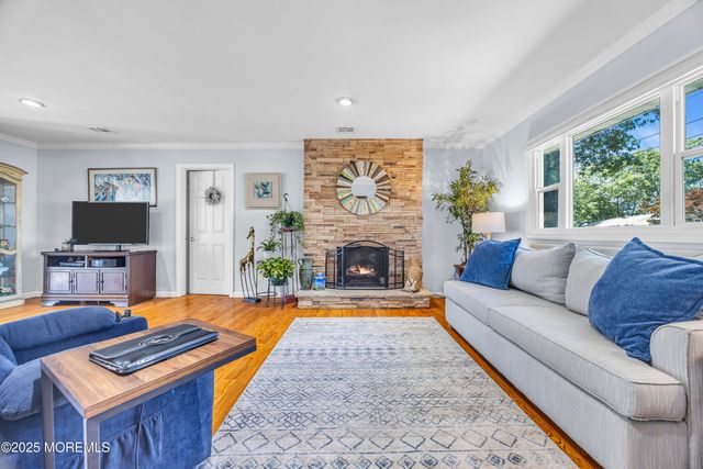 635 Oakwood Drive, Forked River, NJ 08731