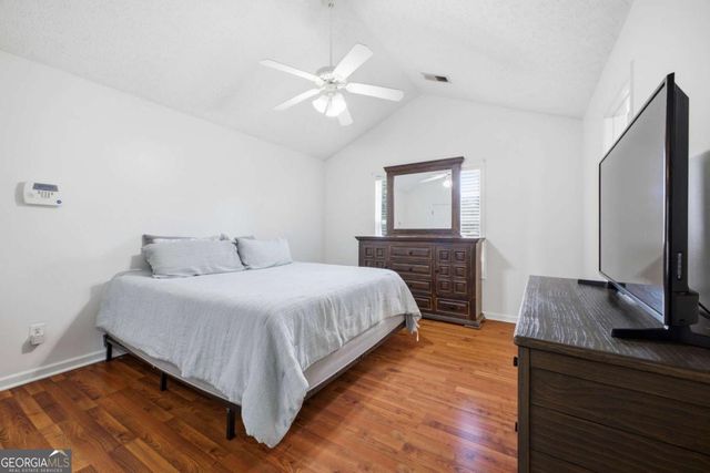 30 Kingston Pointe Drive, Kingston, GA 30145
