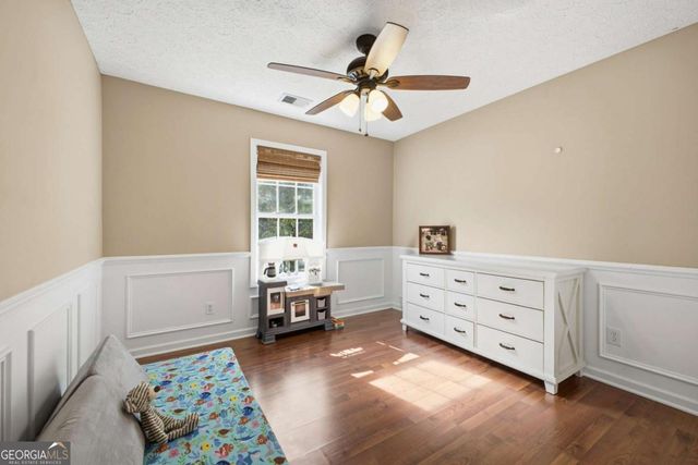 30 Kingston Pointe Drive, Kingston, GA 30145